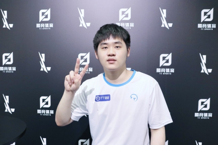 让替补球员 让替补球员