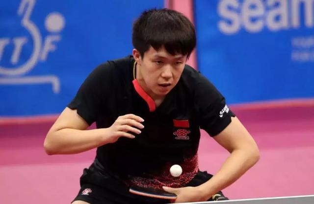 球迷们不仅 球迷们不仅